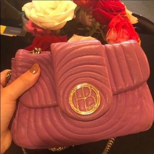 Reselling Henri Bendel handbag and WALLET set!